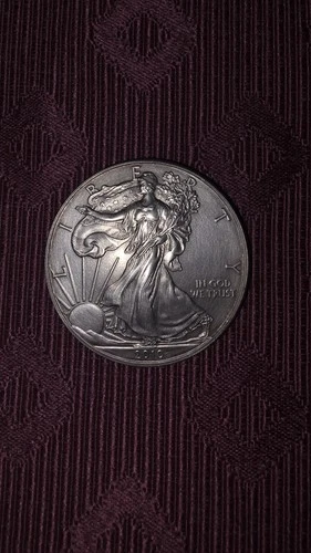 2010 American Silver Eagle 1 oz .999 Fine Silver $1 Coin