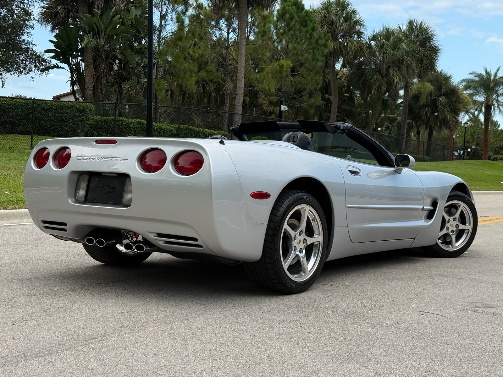 2001 Silver Chevrolet Corvette   | C5 Corvette Photo 2