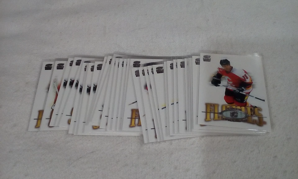 2000-01 Paramount 01-99 Hockey Pick cards that you want/need. - Image 4 of 4