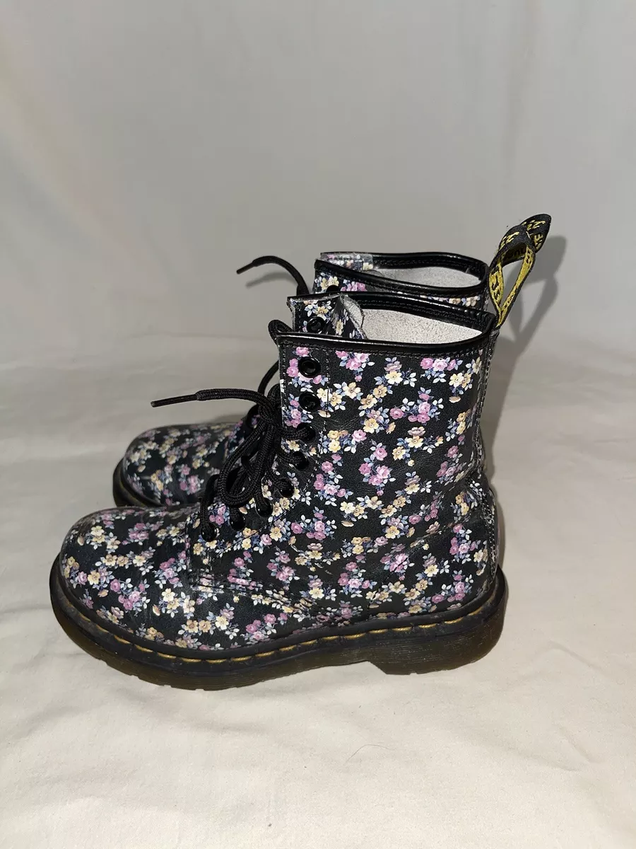 Flower print hotsell boots