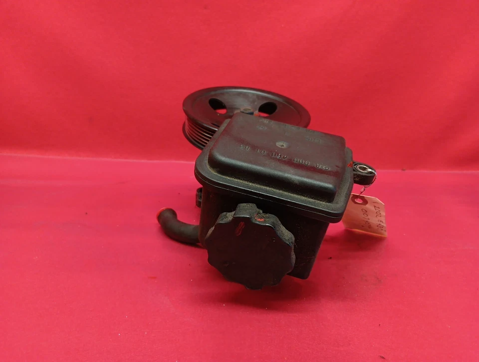 Bomba de dirección asistida hidráulica Mercedes-Benz E430 2002 4,3 L Foto 4 de 4