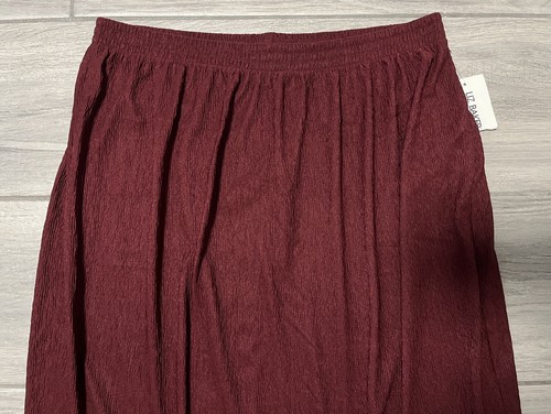 Liz Baker Essentials Women's Solid Red Classic Midi-Calf Length Skirt, Sz 1X - Picture 2 of 8