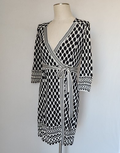 Diane Von Furstenberg Tallulah Silk Wrap Dress Long Sleeve Geo Black White Sz.0 - Picture 2 of 14