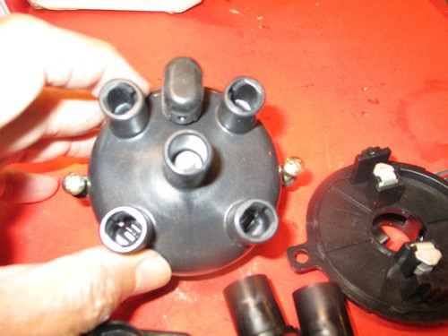 DODGE DAKOTA-MINI RAM-OMNI-=TURBO= 2.2L-2.5L 1986-95 -DIST. CAP & ROTOR-PICK UP - Picture 2 of 4