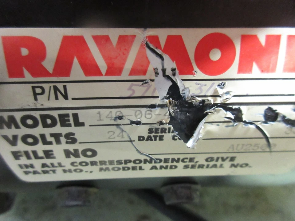 MOTOR DE INDUCCIÓN CARRETILLA ELEVADORA RAYMOND 211.4D.R40TT P/N 571316 MODELO 140-06-4W 24V Foto 4 de 4