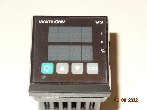 Watlow 93 - 965A-3KA0-0000 Temperature Controller