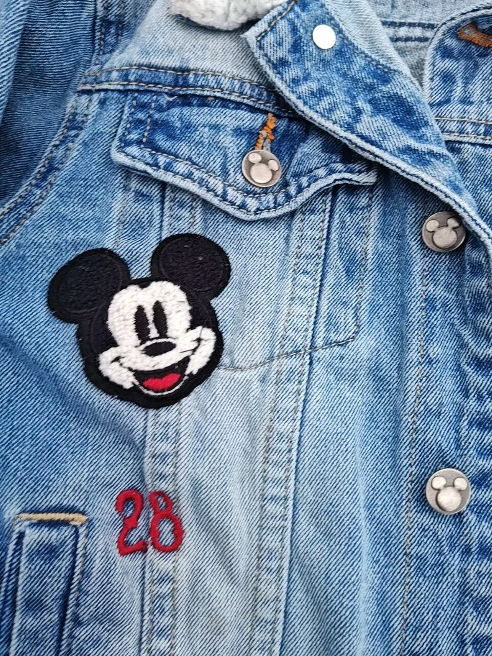 Picture 3 of 6