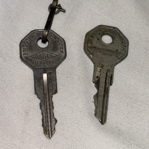 2 VINTAGE CAR AUTOMOBILE IGNITION KEYs BASCO BRIGGS & STRATTON