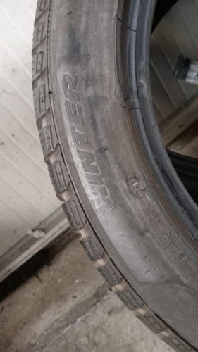 4 Neumáticos De Invierno Usados Pirelli 225/50 R17 - Imagen 6 de 9
