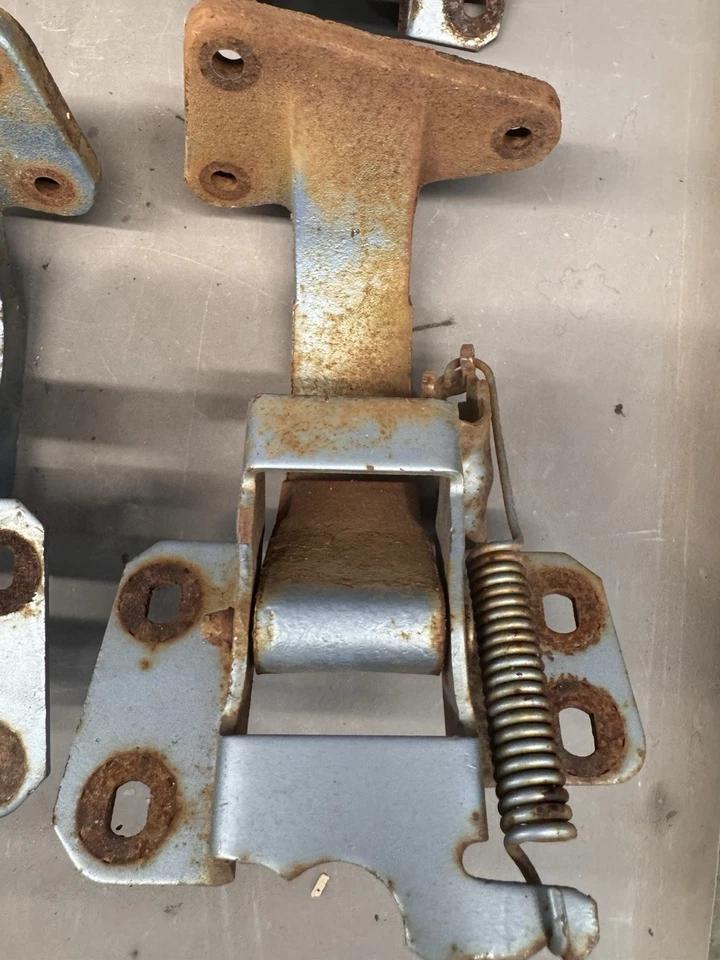 Chevy Impala BelAir Starfire 88 98 1965 1966 2 puertas bisagras Grand Prix Bonneville Foto 3 de 4