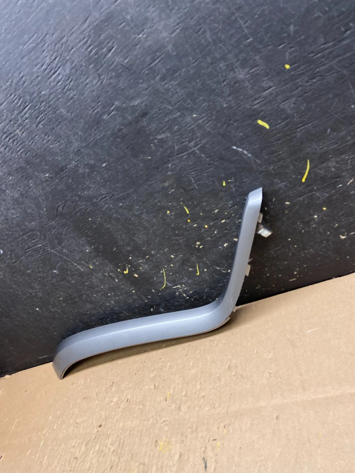 Suzuki Grand Vitara 2006-2009 consola central bisel izquierdo moldura OEM T6342 DG Foto 2 de 4