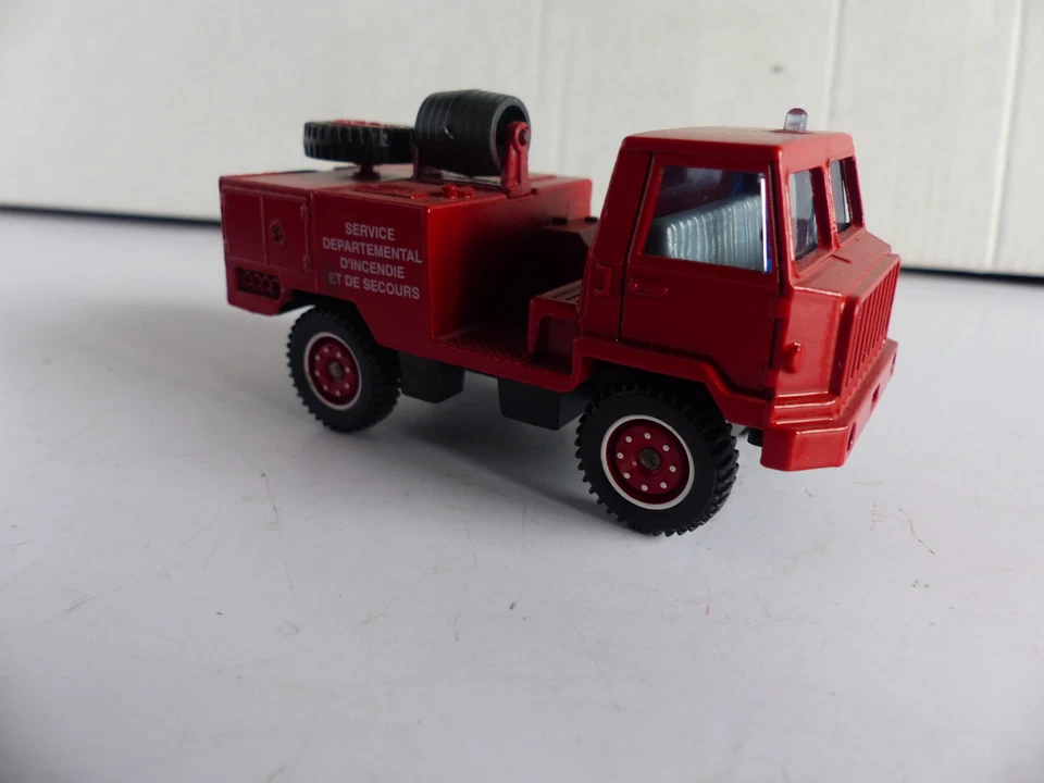 Lot véhicules miniatures Pompiers - Photo 4/4