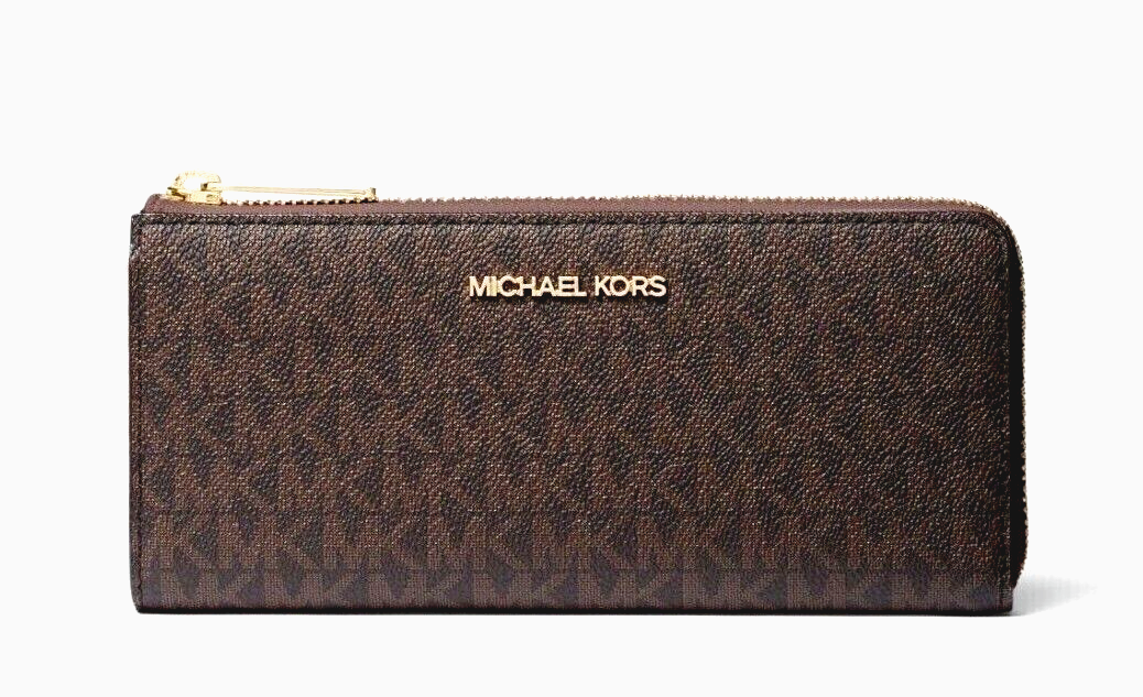 New Michael Kors Jet Set Travel Large Logo Quarter-Zip wallet