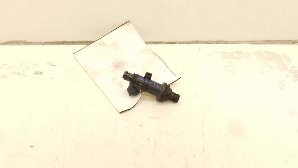 99 00 01 02 03 TOYOTA SIENNA INYECTOR DE COMBUSTIBLE Foto 3 de 4