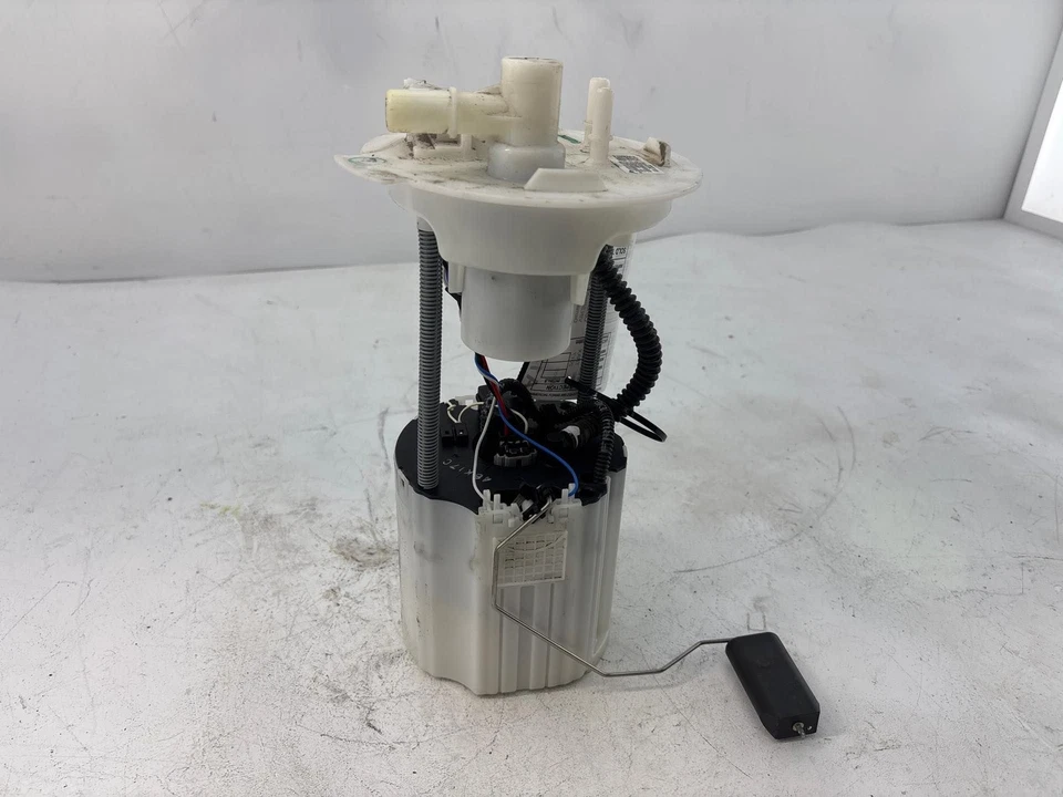 2013-2022 Chevrolet Trax FWD 1.4L Fuel Pump OEM - Image 2 of 4