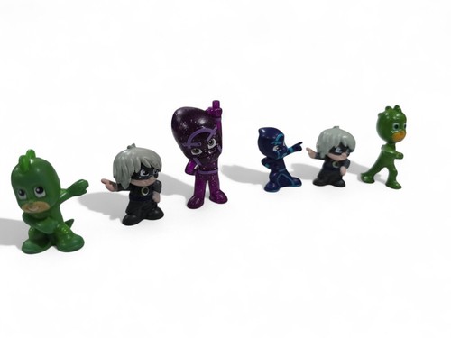 HUGE Lot Frog Box PJ Masks Gekko Catboy and Owlette Figures-Vehicles 40 + pcs - Picture 11 of 14