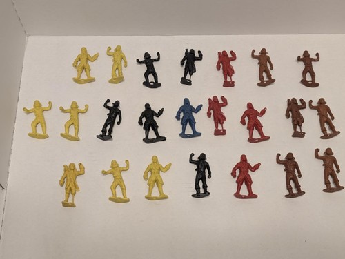 Vintage lot of 23 MPC Ring Hand Pirates