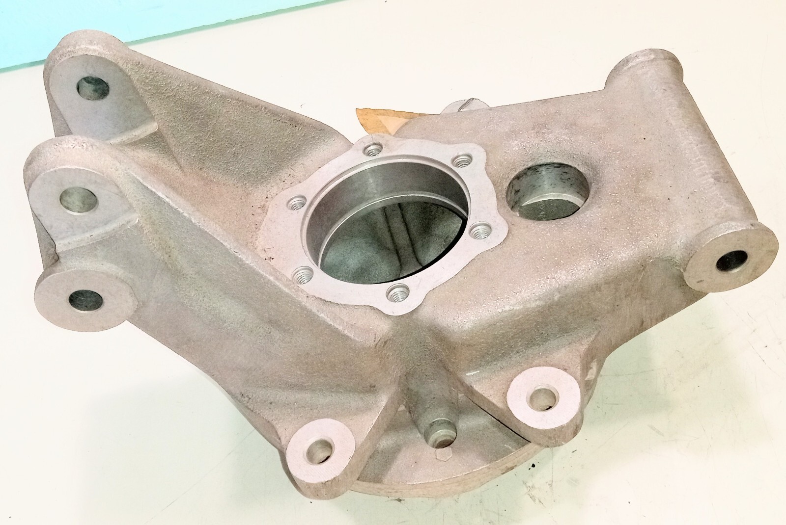 Ferrari Mondial QV Rear Wheel Bearing Hub Holder Upright_136272_117190_LH_NEW_OE