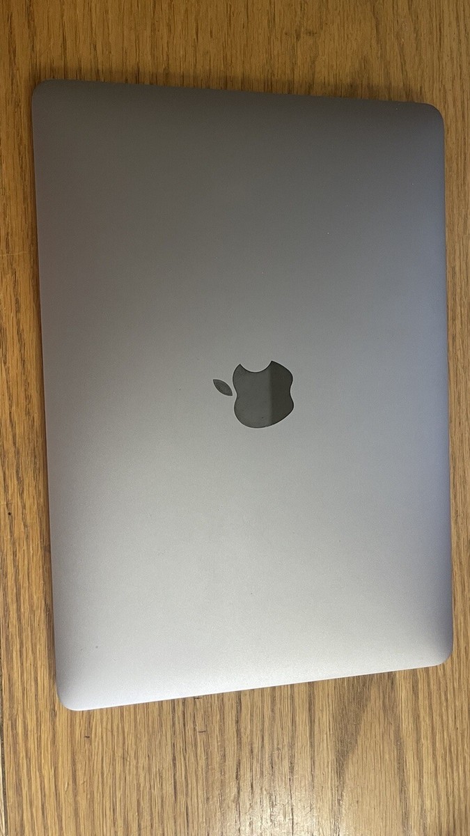 Apple MacBook 12'' 256 GB Space Gray Laptop - MLH72LL/A (April