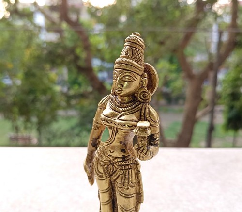 Brass Sridevi Goddess Statue Brass Subhadra Idol Auspicious Home Décor AJ111 - Picture 11 of 12