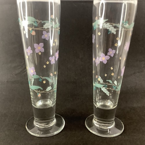 Pfaltzgraff Glassware April Pattern 9.25” Tall Set of 2 Pilsner Glasses 14 oz. - Picture 3 of 8