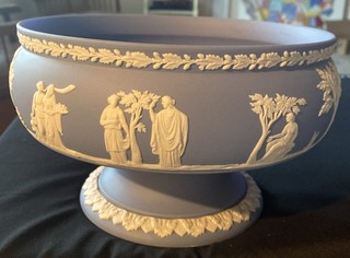 Wedgwood Pale Blue Jasperware Imperial Footed Pedestal Bowl Centerpiece 78