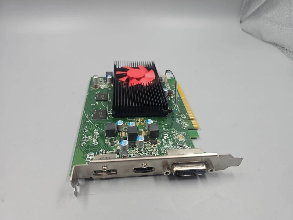 HP AMD Radeon RX 550 4GB GDDR5 PCIe x16 Graphic Card P/N: 940272-001 Tested - Image 2 of 4