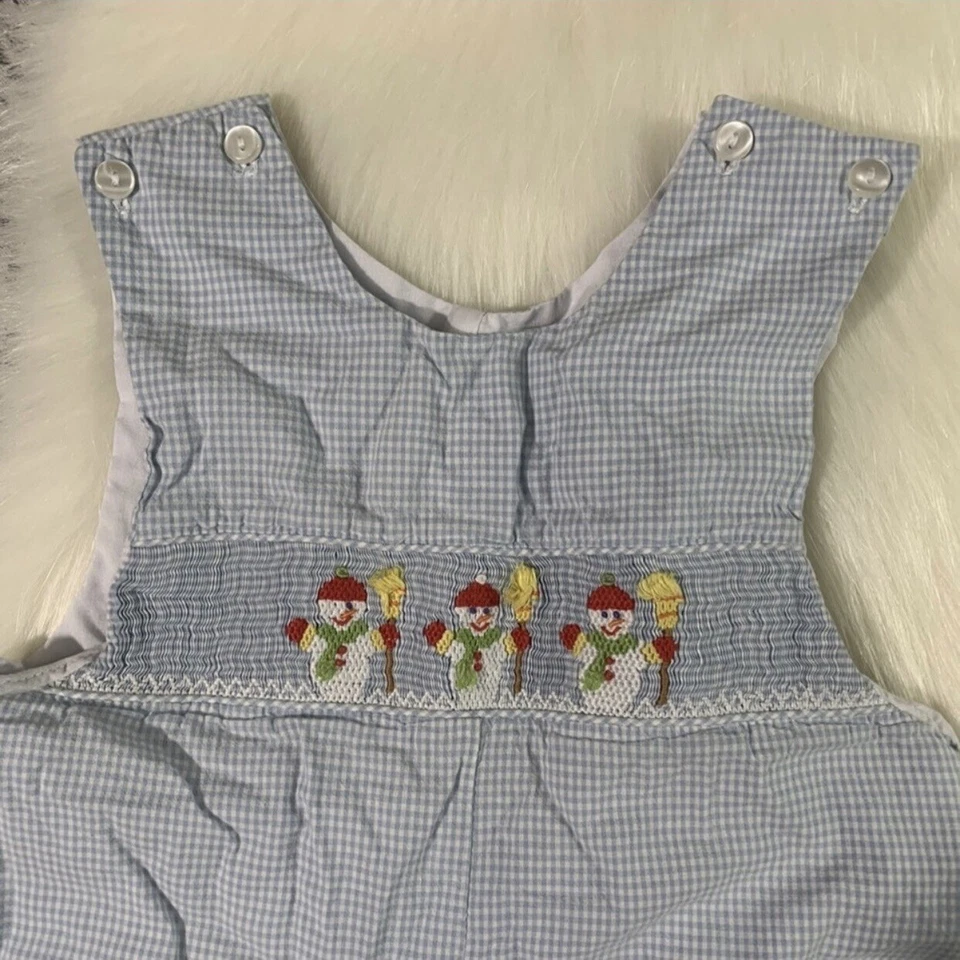 Macacão Romper Petit Bebe Hand Smocked Gingham Snowmen 24 Meses Azul/Branco.LEIA - Imagem 4 de 4