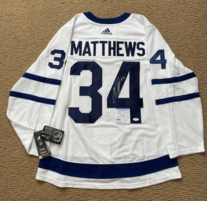 auston matthews jersey signed