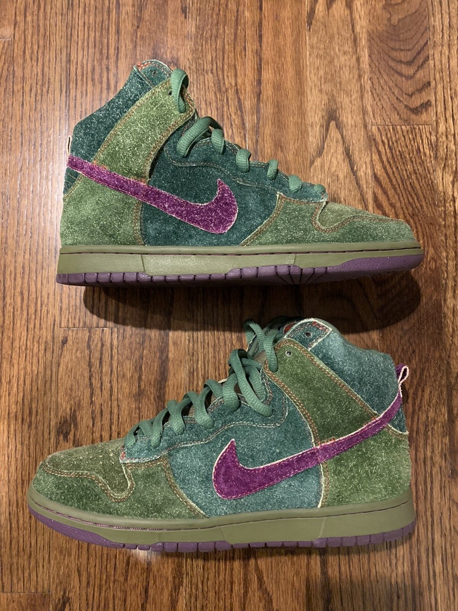NIKE DUNK HIGH PREMIUM SB SKUNK SIZE 9 FOREST GREEN PURPLE NIKE DUNK HIGH PREMIUM SB SKUNK SIZE 9 FOREST GREEN PURPLE