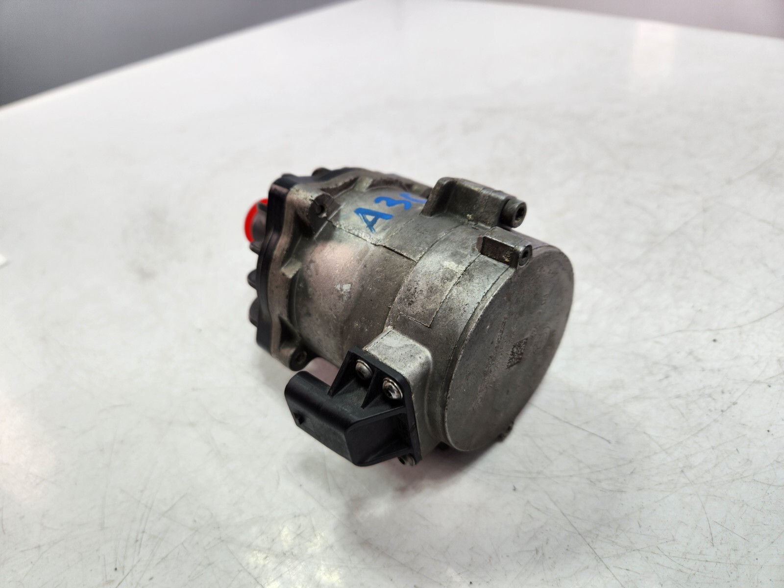 ✅ 2010-2014 OEM Rolls-Royce Ghost RR4 Auxiliary Aux Coolant Water Pump Cooling