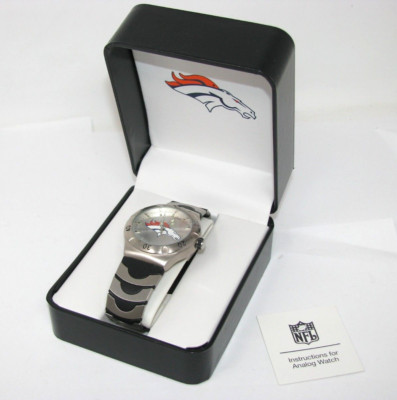 Game Time Watch DENVER BRONCOS NFL Licensed Silver/Black band NOS