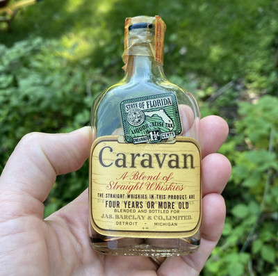 VTG Caravan Blend Straight Rye Whiskey, EMPTY 1/10 pt, Mini Bottle, FL tax stamp