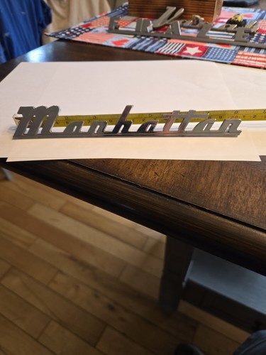 1946?~1950? FRAZER MANHATTAN FRONT FENDER EMBLEM