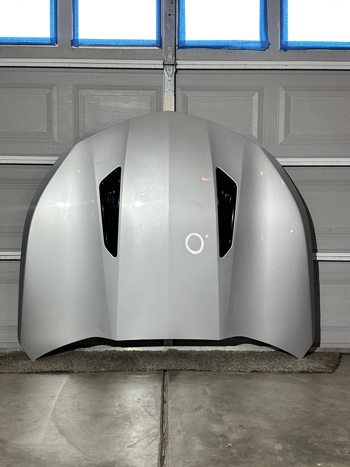 Chevrolet Camaro SS 2016 2017 2018 capó OEM Foto 4 de 4