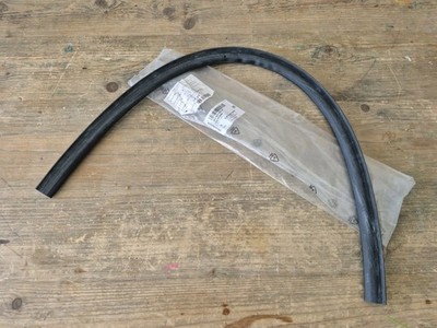 Volkswagen Polo Mk6 2017- Genuine Front Lower Door Seal 2G4837651 New OEM Part