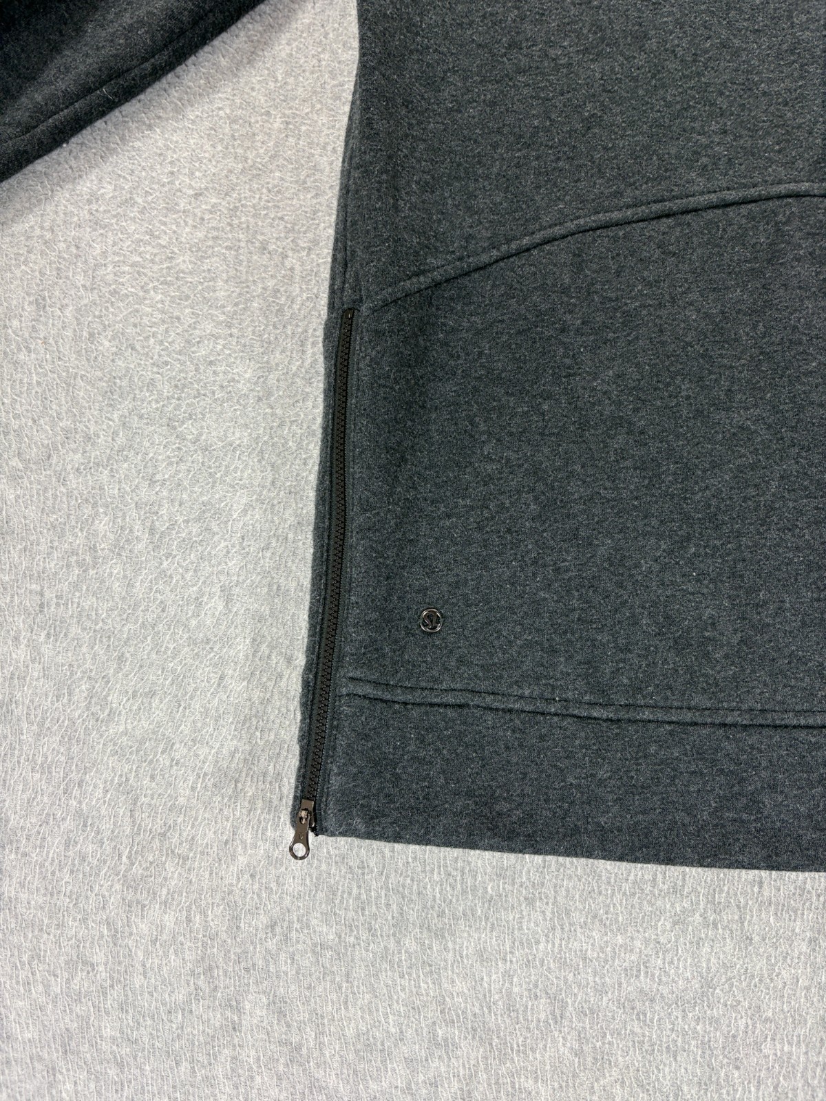 Lululemon Performance Athletic Fit Pullover Sweat… - image 10