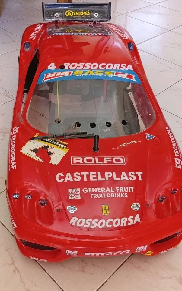 ferrari 360 challenge scala 1/5, ottime condizioni con telecomando e fascicoli - Immagine 2 di 4