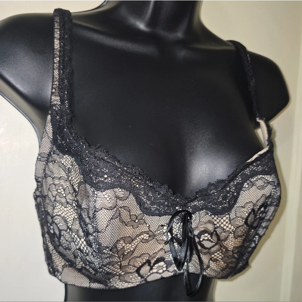 Sujetador Frederick's of Hollywood de encaje negro 36D corsé acento frontal con lazo 36D Foto 4 de 4