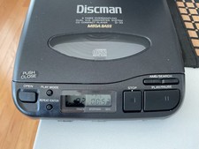 Vintage Sony Discman D-33 Portable CD Player Mega Bass Black W/AC-96N