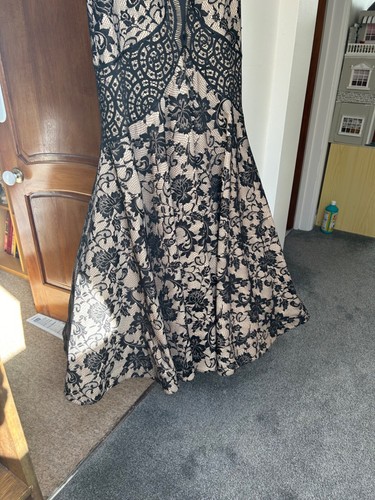 Stunning black evening gown. Unique design. Worn once. Black lace over,at - Picture 2 of 8