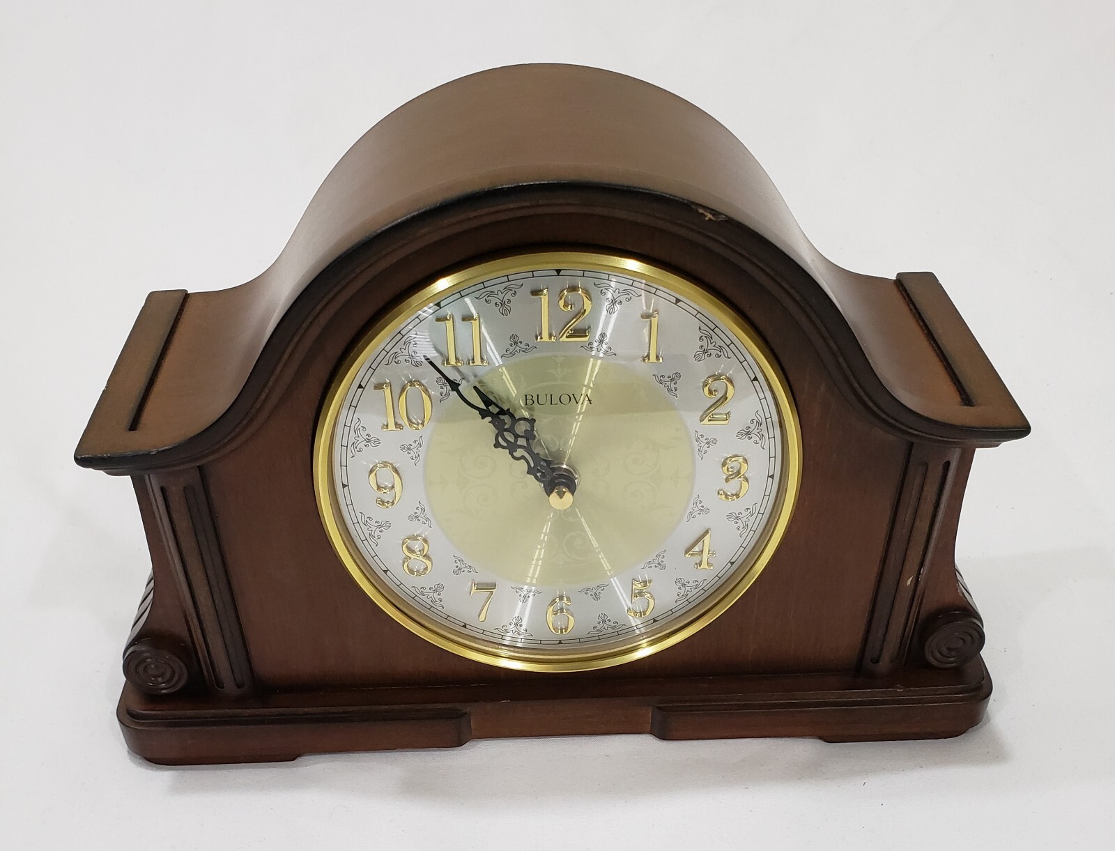 Bulova Mantle Clock CHADBOURNE Old World Walnut B1975 Desk Shelf Wood