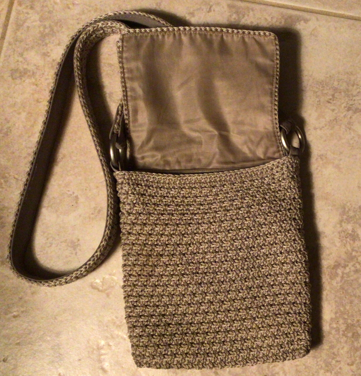Picture 2 of 4
