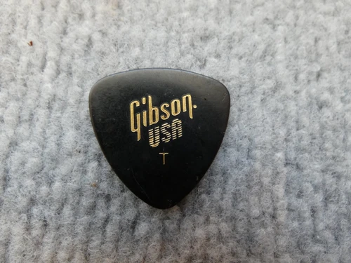 VINTAGE GIBSON USA GUITAR PICK T