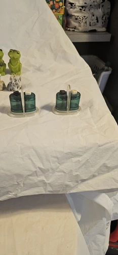 Antique Salt And Pepper Shakers - Imagen 10 de 10
