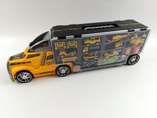 OUTLET LKW-Transporter mit Abschussrampe 8 Spielzeugautos und Zubehör für Kinder