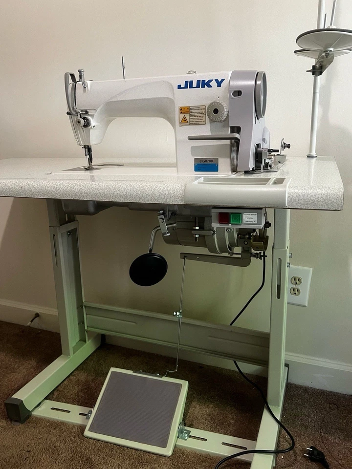 Juki TL-98Q Mechanical Sewing Machine - Image 4 of 4
