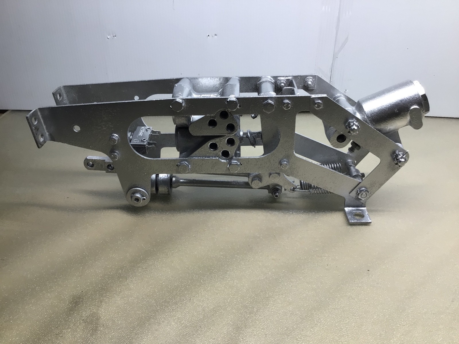 1966-80 Rolls Royce Silver Shadow Wraith II Brake Actuator System