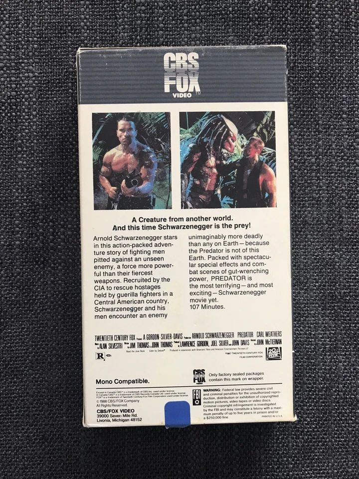 Predator {VHS} 1988 Arnold Schwarzenegger- Classic Film-Preowned - Image 2 of 4