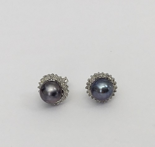 Solid 14K White Gold Black Cultured Pearl & Diamonds Stud Earrings NEW - Picture 4 of 8